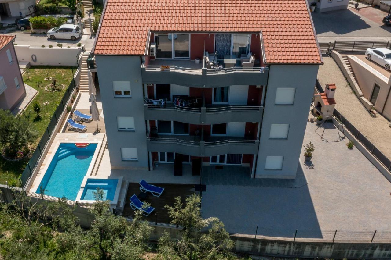 Apartments Karlo Подстрана Экстерьер фото