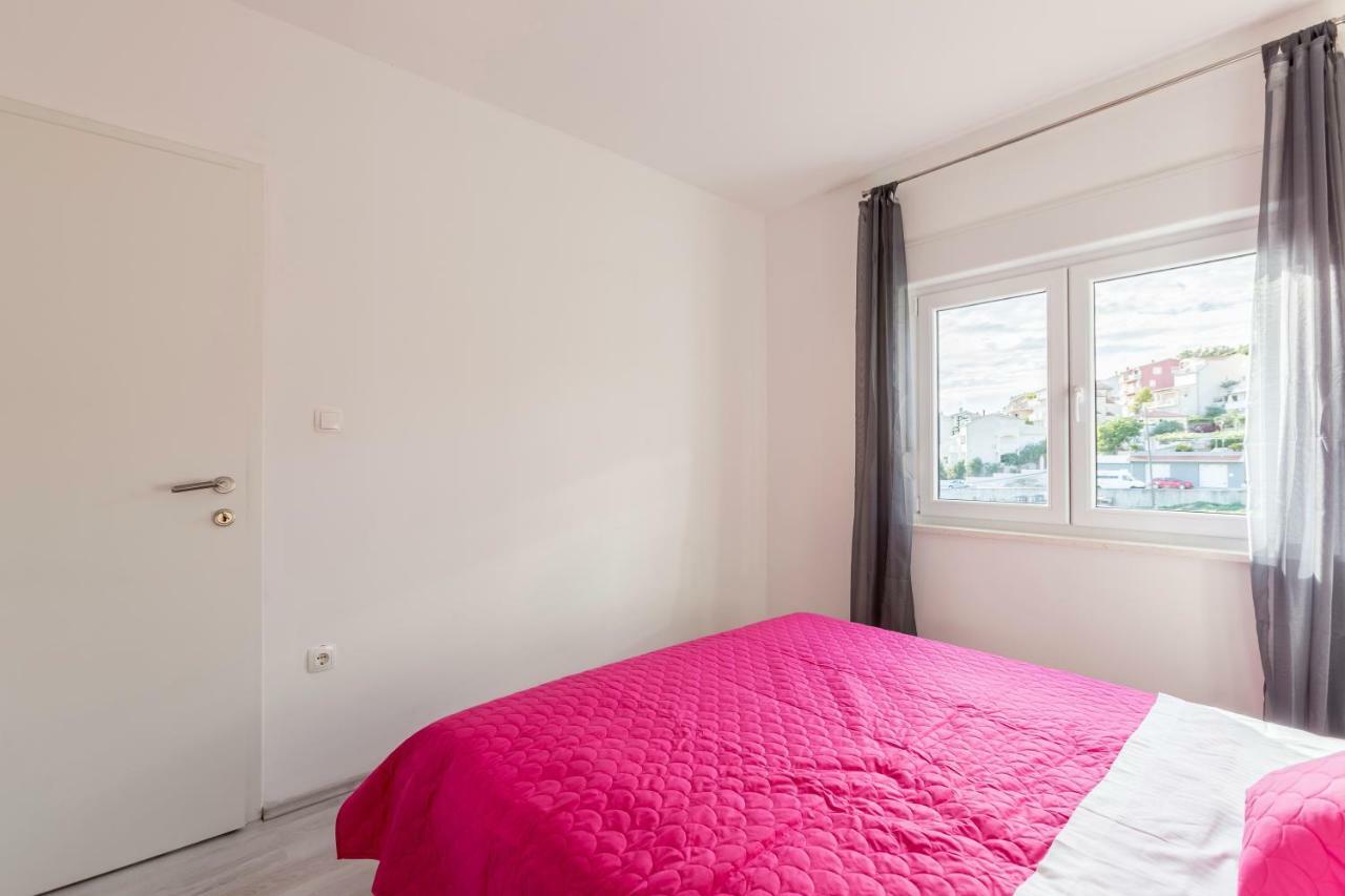 Apartments Karlo Подстрана Экстерьер фото