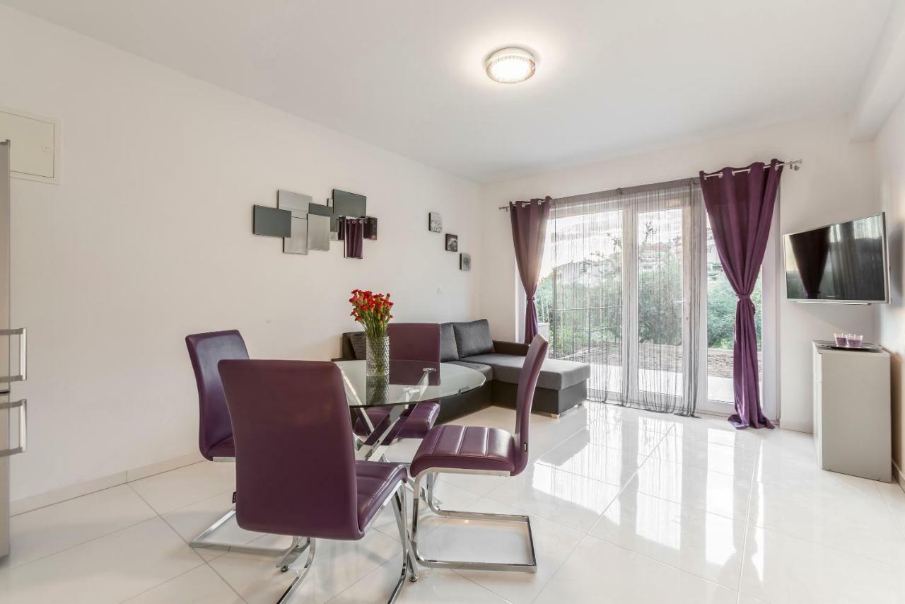 Apartments Karlo Подстрана Экстерьер фото