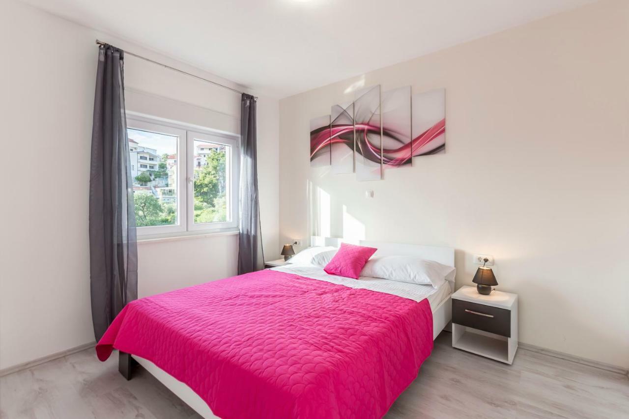 Apartments Karlo Подстрана Экстерьер фото