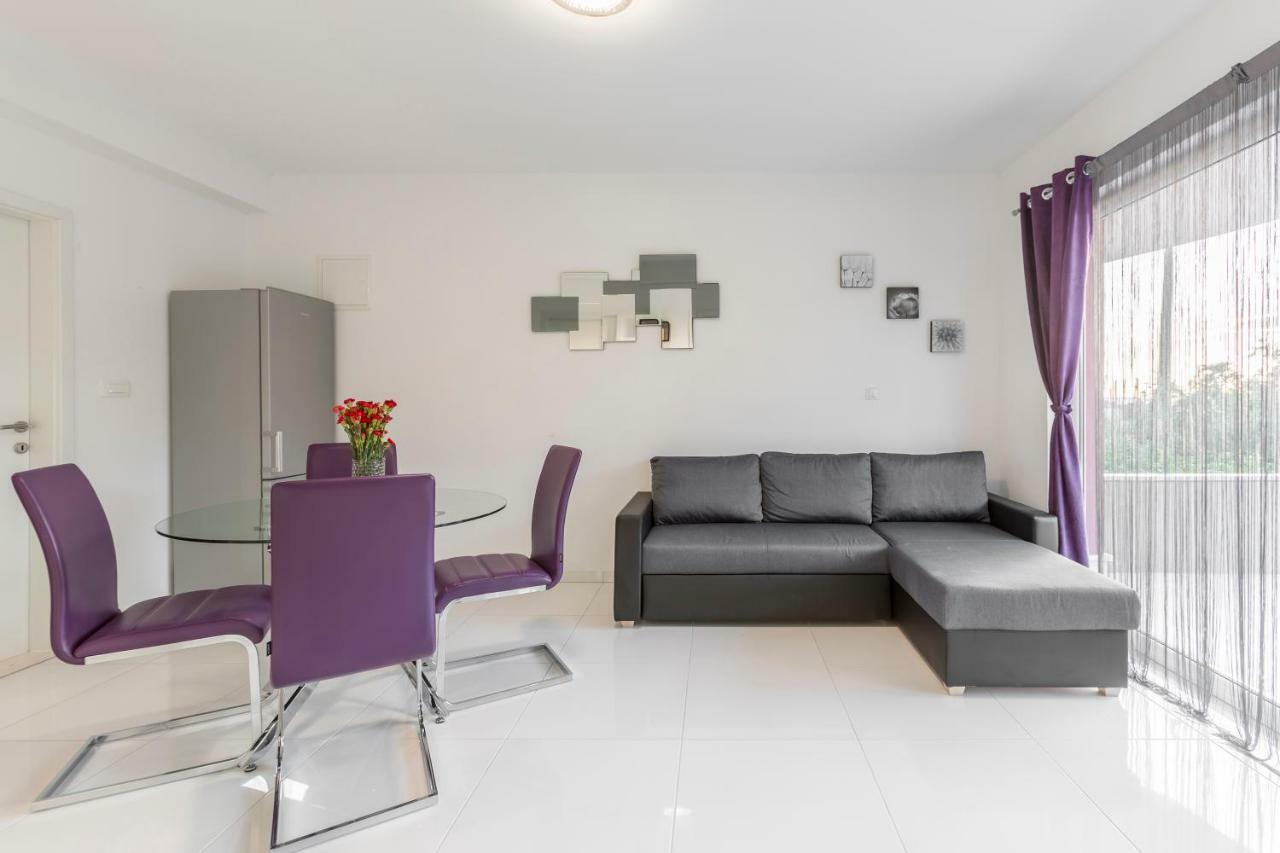 Apartments Karlo Подстрана Экстерьер фото