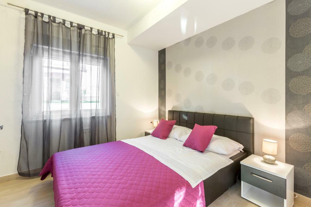 Apartments Karlo Подстрана Экстерьер фото
