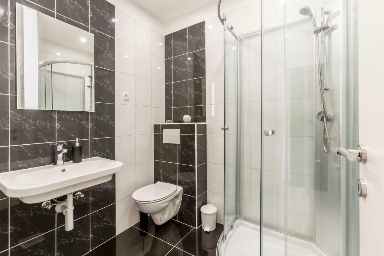 Apartments Karlo Подстрана Экстерьер фото